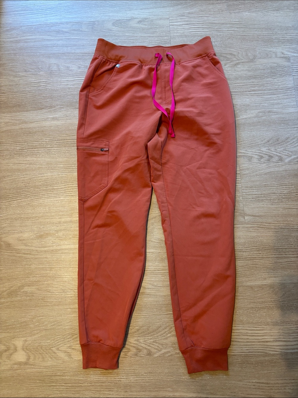 FIGS Women’s M Zamora High-Rise Jogger Scrub Pant Terracotta PO 3186